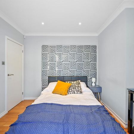 Cosy Haven Wembley Apartment Exterior photo