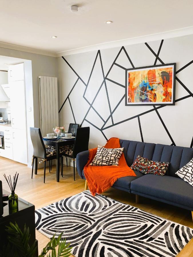 Cosy Haven Wembley Apartment Exterior photo